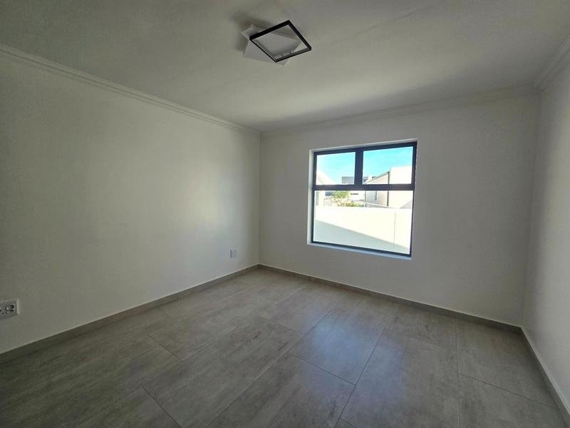 3 Bedroom Property for Sale in Britannia Bay Western Cape